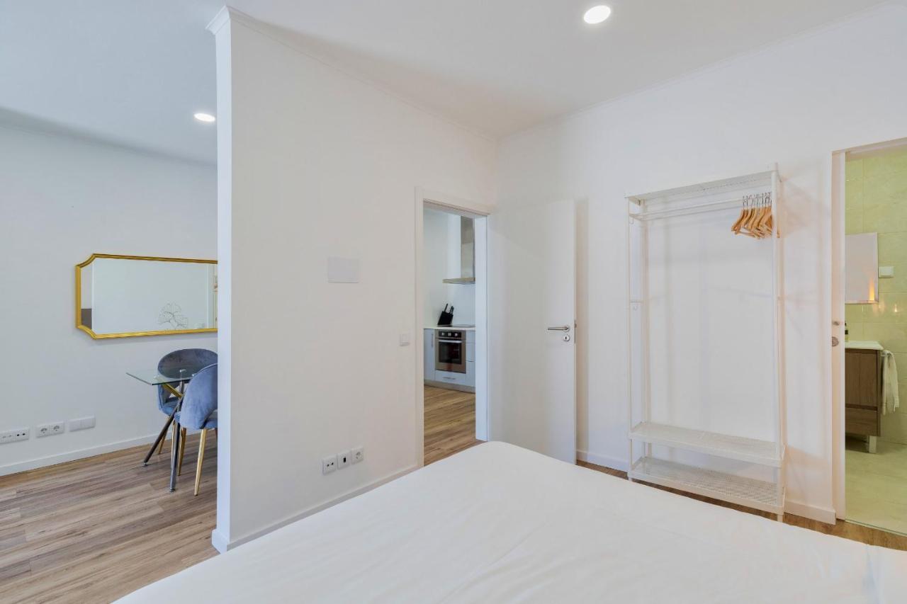 Garrett House Apartment *